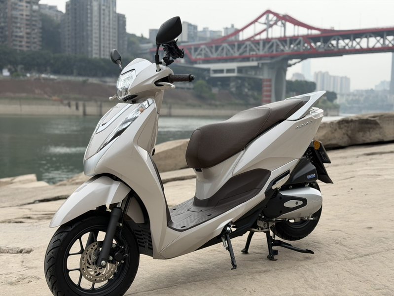 二手五羊本田Lead125