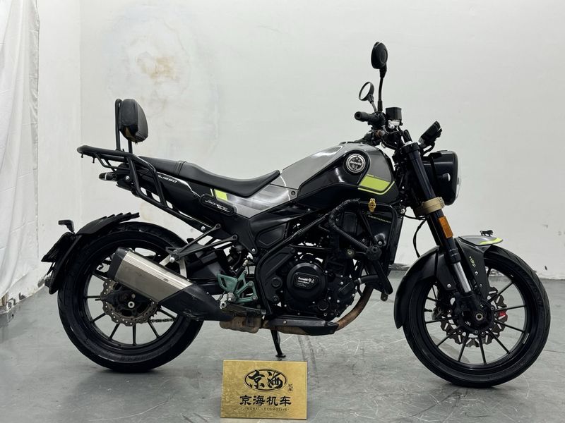 二手贝纳利幼狮 Leoncino 250