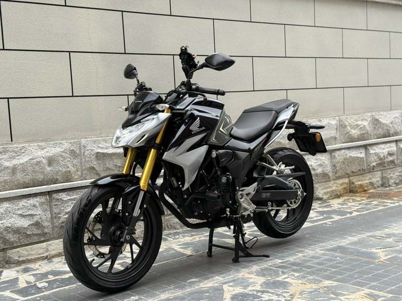 二手五羊本田CB190R 暴锋眼