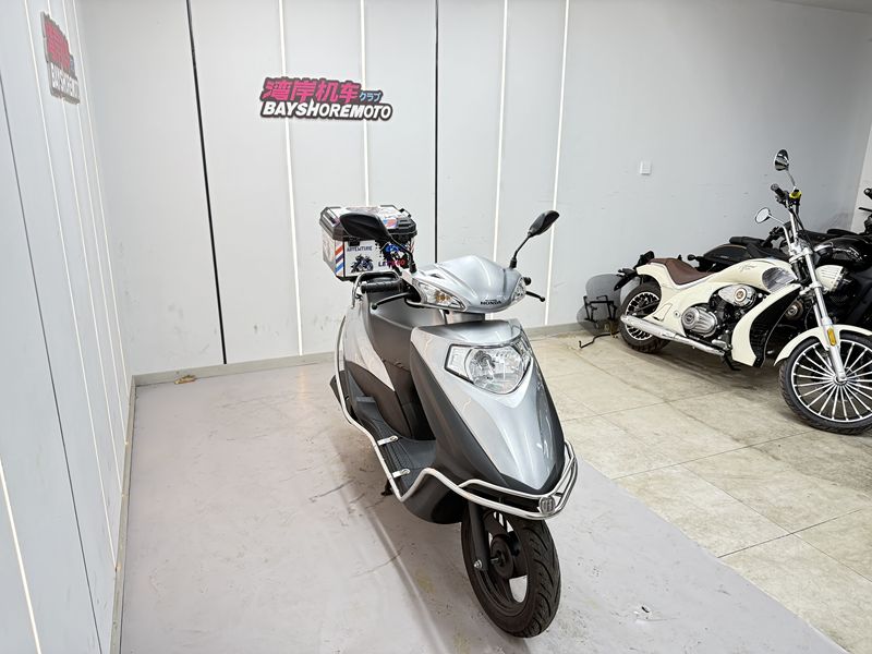 二手五羊本田SCR 喜鲨125