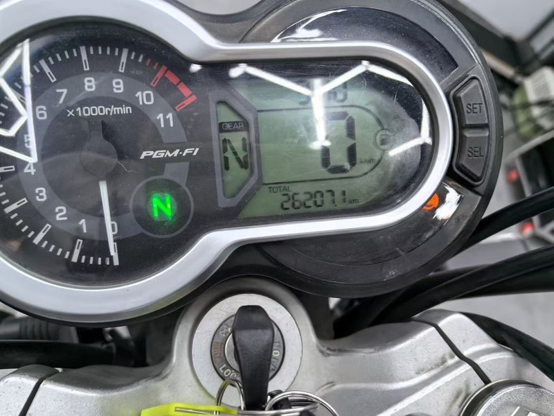 二手五羊本田鸷道 CB190SS