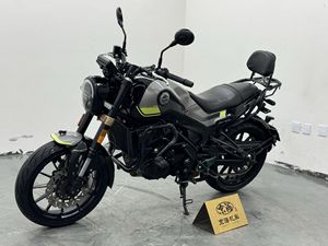 二手贝纳利幼狮 Leoncino 250