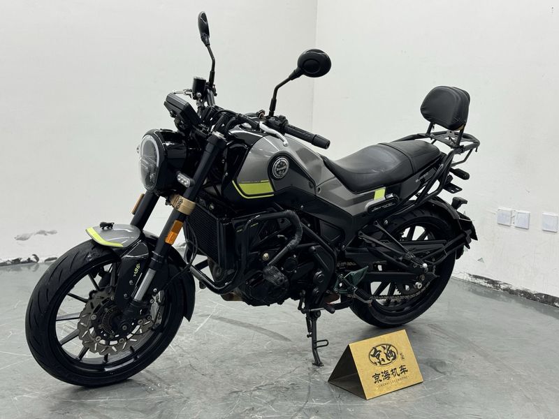 二手贝纳利幼狮 Leoncino 250