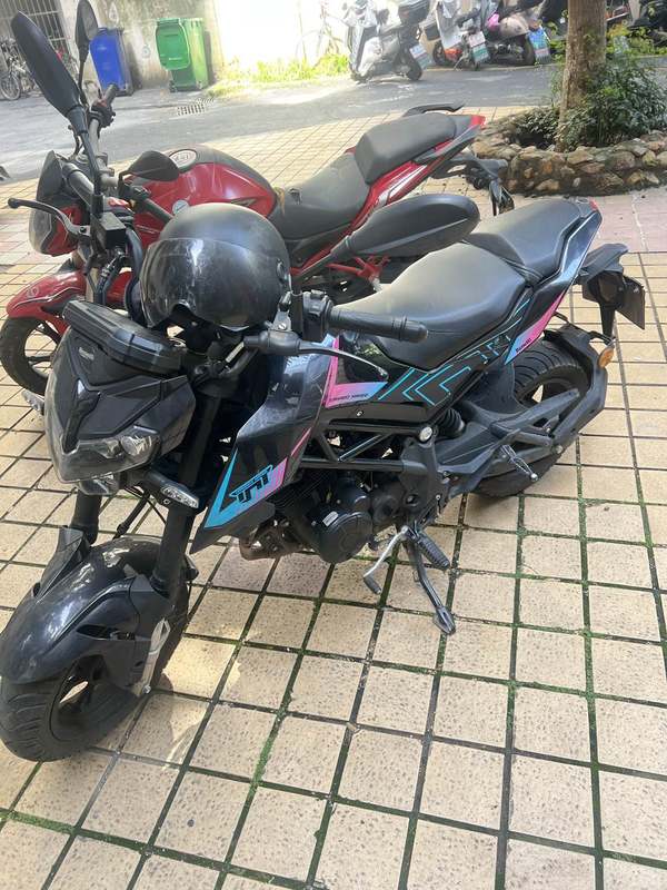 二手贝纳利小暴龙TNT125