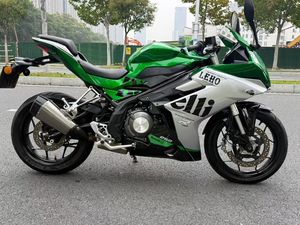二手贝纳利龙卷风 Tornado 252R