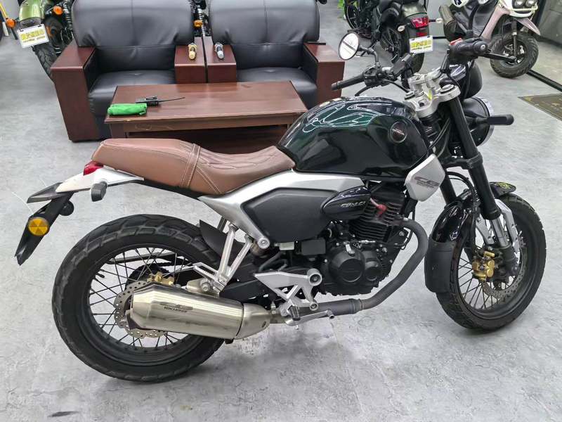 二手五羊本田鸷道 CB190SS