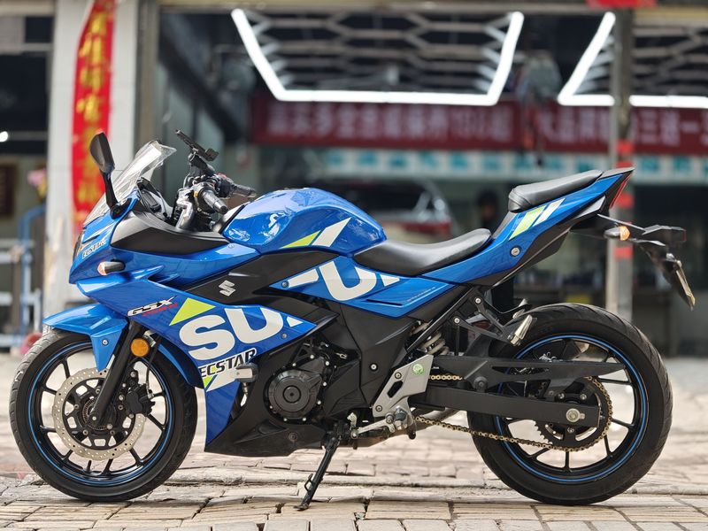 二手豪爵铃木GSX250R