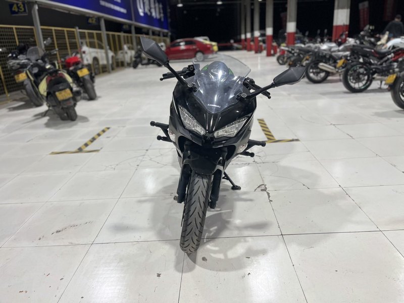 二手川崎Ninja 400