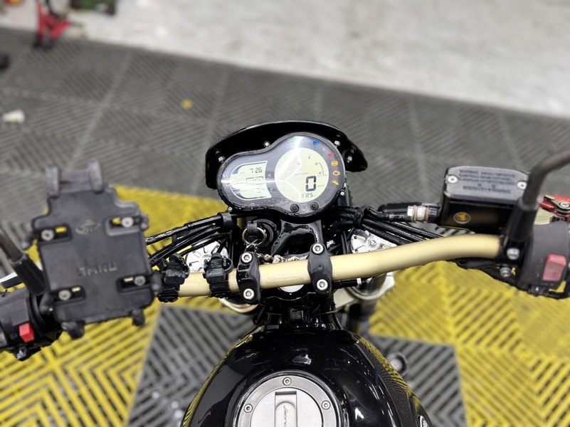 二手贝纳利幼狮 Leoncino 500