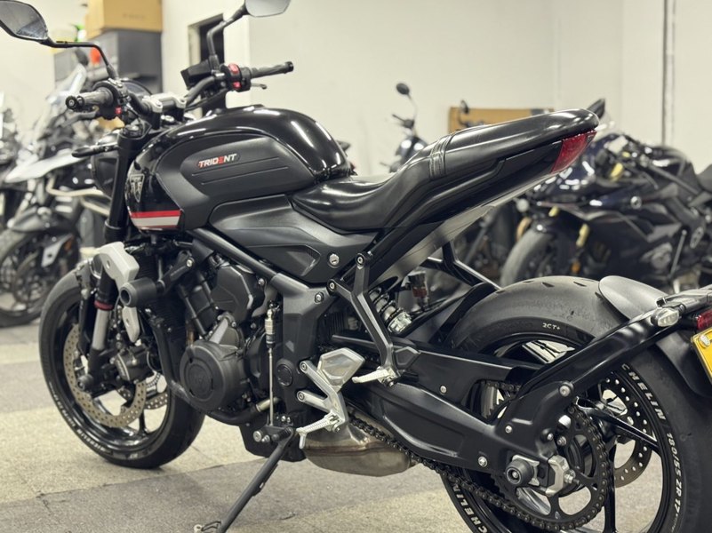 二手凯旋Trident 660