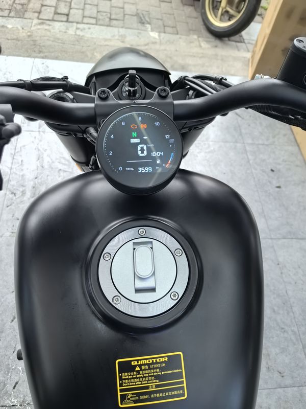 二手QJMOTOR闪250