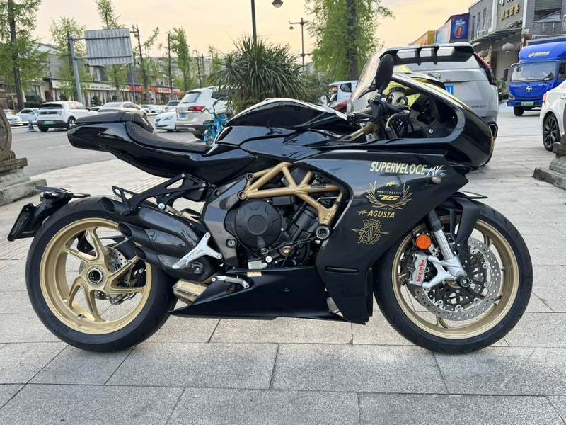 二手奥古斯塔Superveloce 800