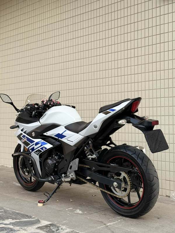二手豪爵铃木GSX250R
