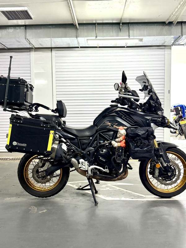 二手贝纳利TRK702