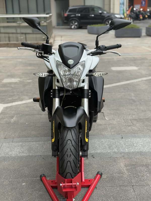 二手贝纳利TNT600i