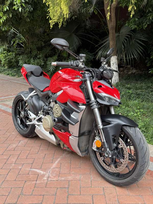 二手杜卡迪Street Fighter V4