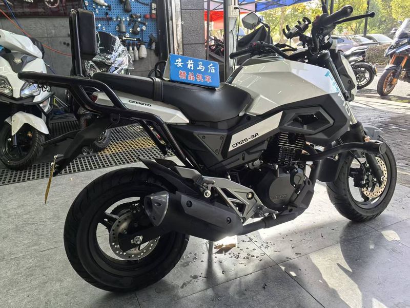 二手春风ST狒狒