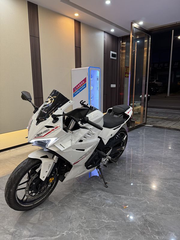 二手赛科龙RC250