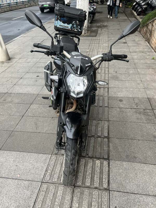 二手贝纳利红宝龙 TNT150i