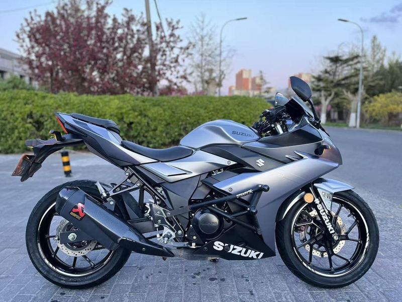 二手豪爵铃木GSX250R