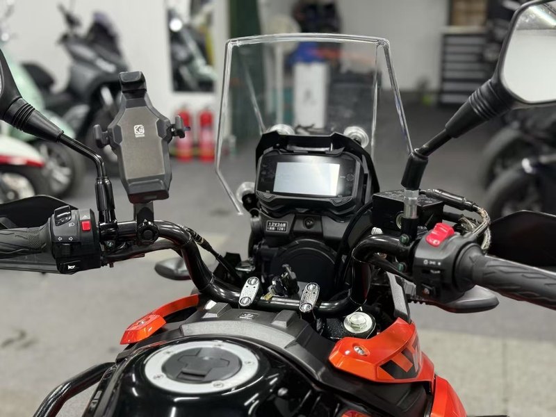 二手豪爵铃木DL250