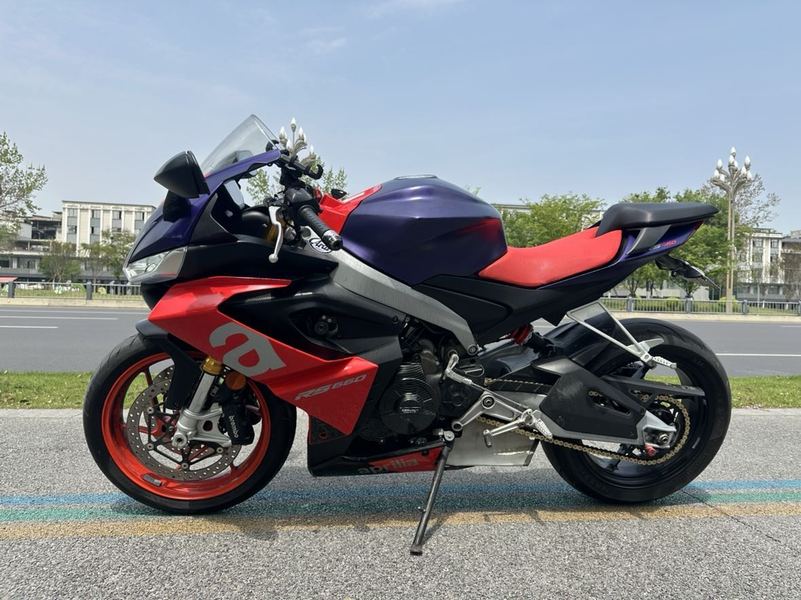 二手阿普利亚RS 660 
