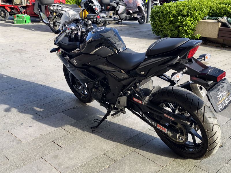 二手豪爵铃木GSX250R