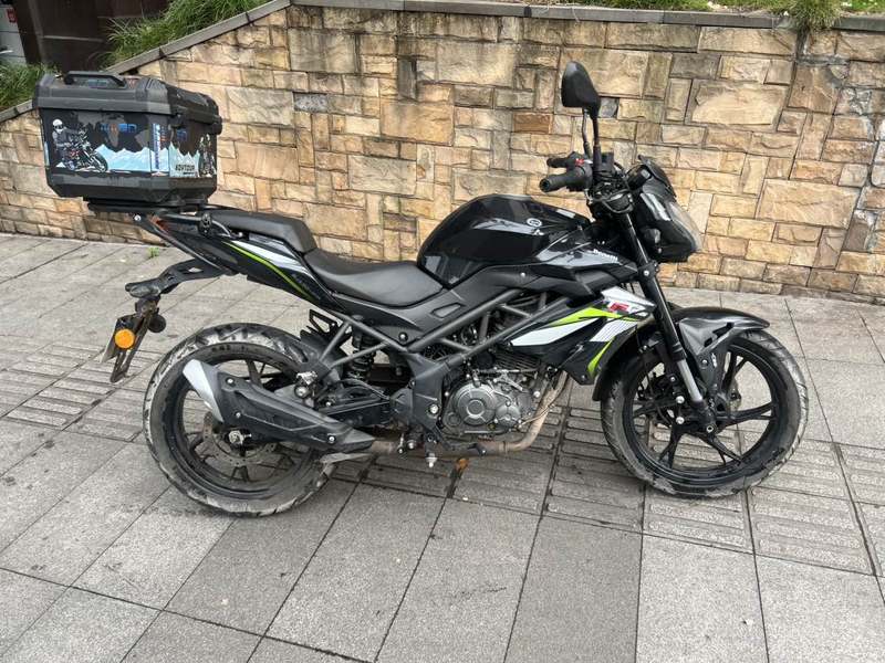 二手贝纳利红宝龙 TNT150i