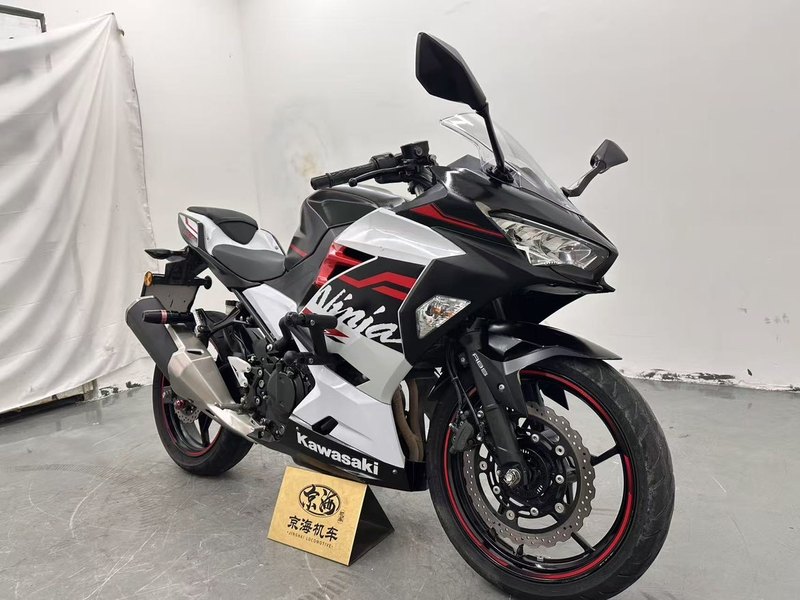 二手川崎Ninja 400