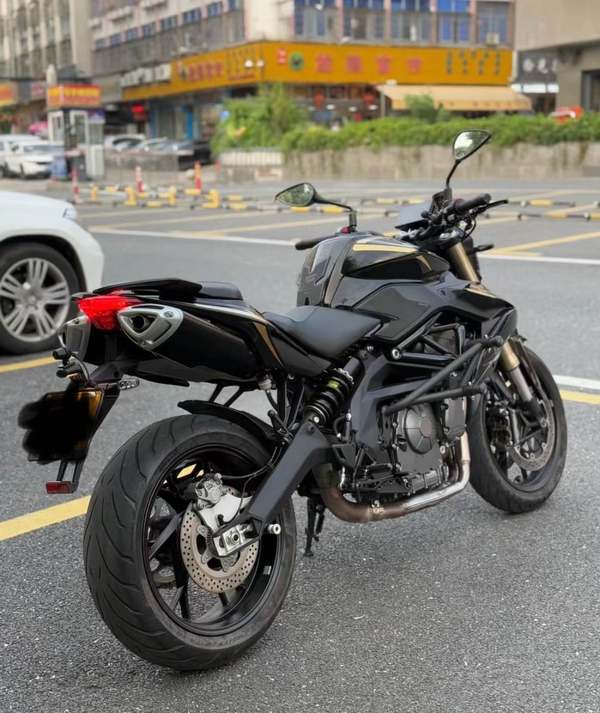 二手贝纳利TNT600i