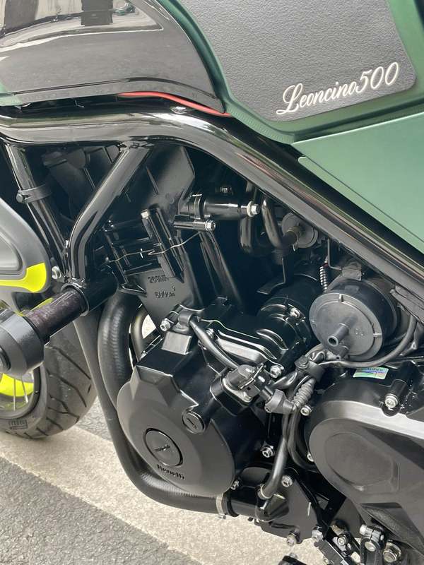 二手贝纳利幼狮 Leoncino 500