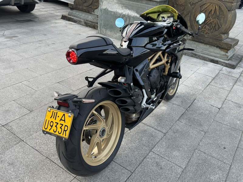 二手奥古斯塔Superveloce 800