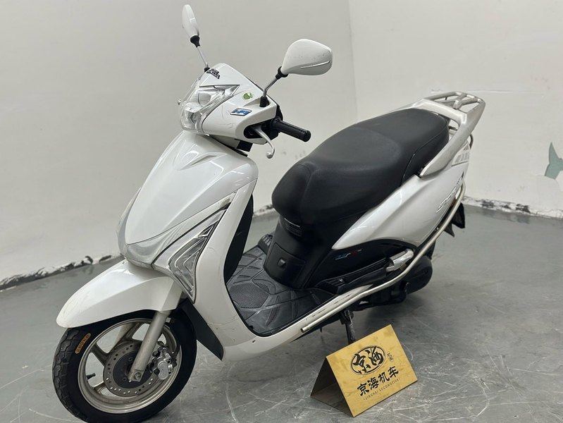 二手五羊本田SCR110 佳御