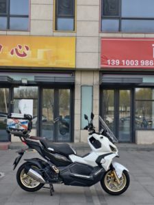 二手三阳哈士奇 Husky ADV150