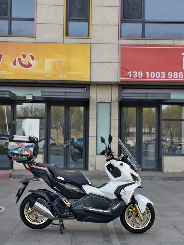 二手三阳哈士奇 Husky ADV150