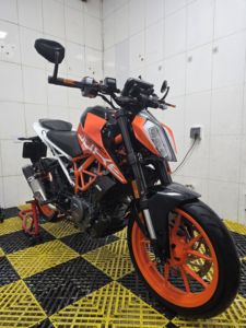 二手KTMR2R390 Duke