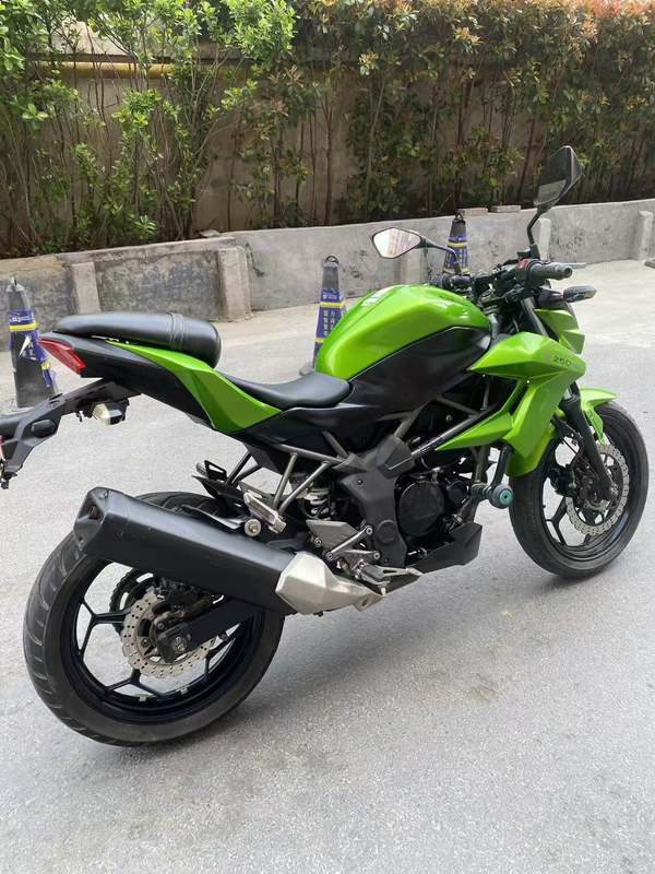 二手川崎Z 250 ABS