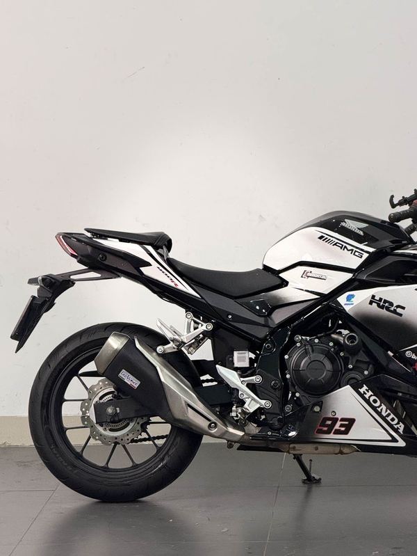 二手本田CBR400R