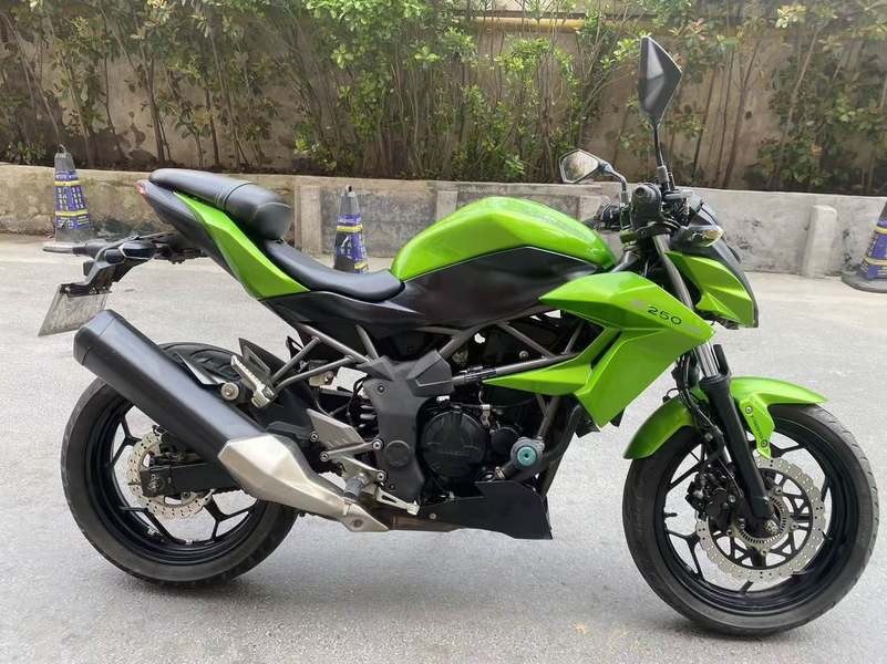 二手川崎Z 250 ABS