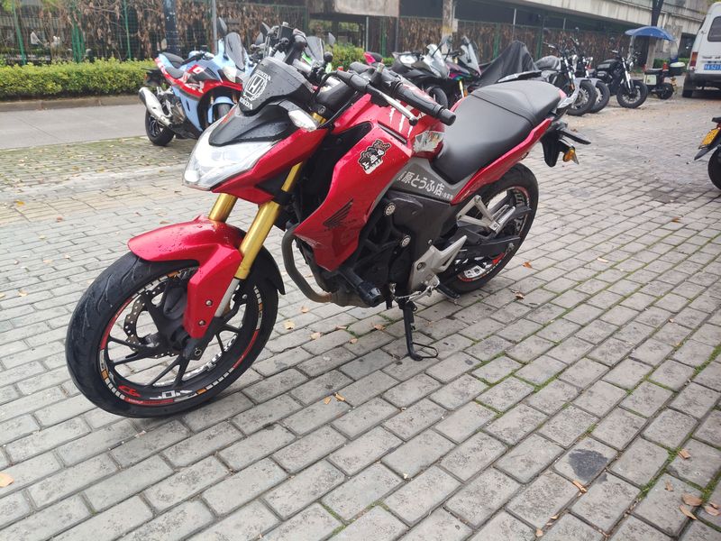 二手五羊本田CB190R 暴锋眼