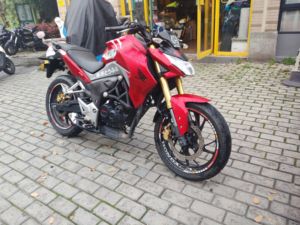二手五羊本田CB190R 暴锋眼