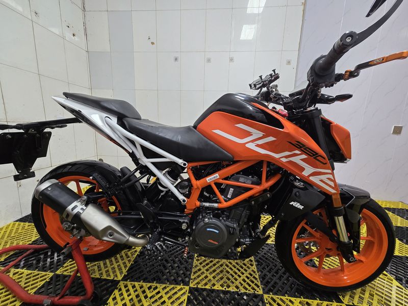 二手KTMR2R390 Duke