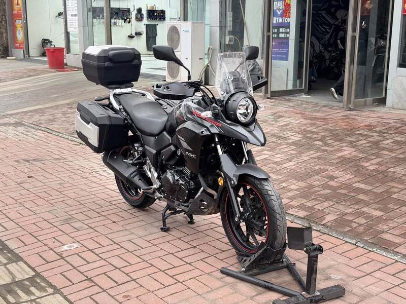 二手豪爵铃木DL250