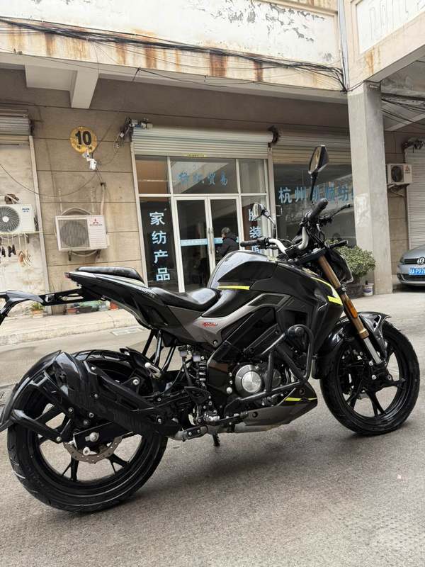 二手贝纳利小迅龙 BN150S