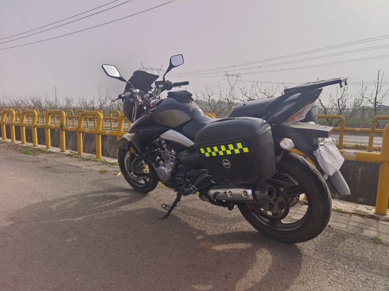 二手豪爵铃木骊驰 GW250