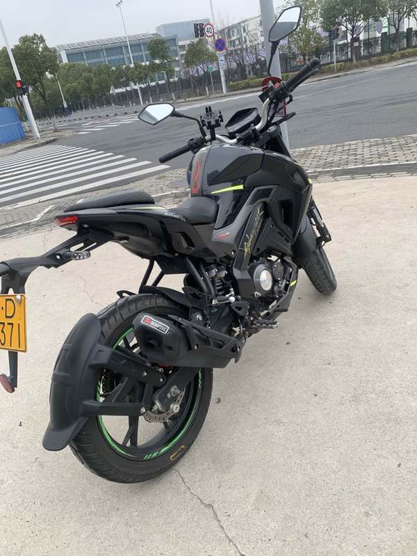 二手贝纳利小迅龙 BN150S