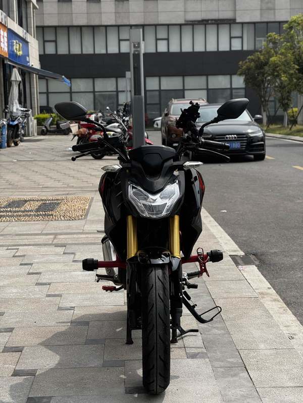 二手新大洲本田CBF190R