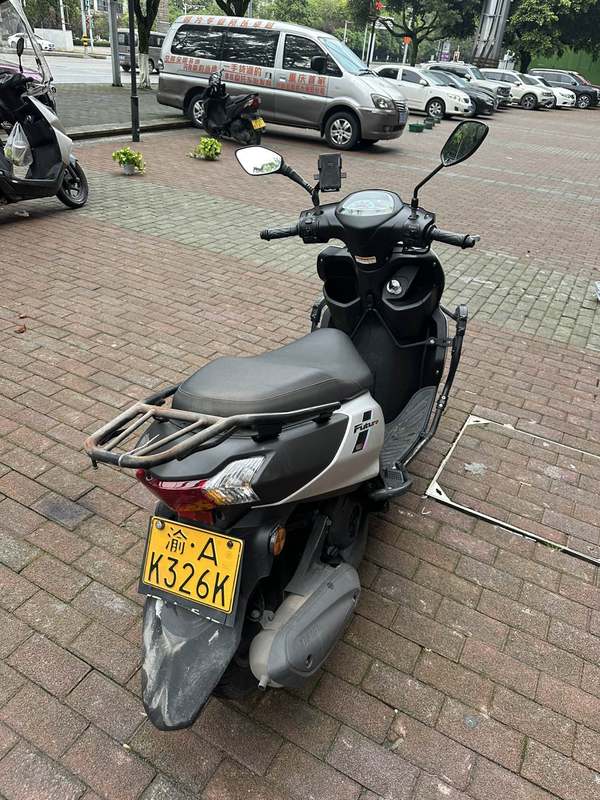 二手建设雅马哈旭鹰125