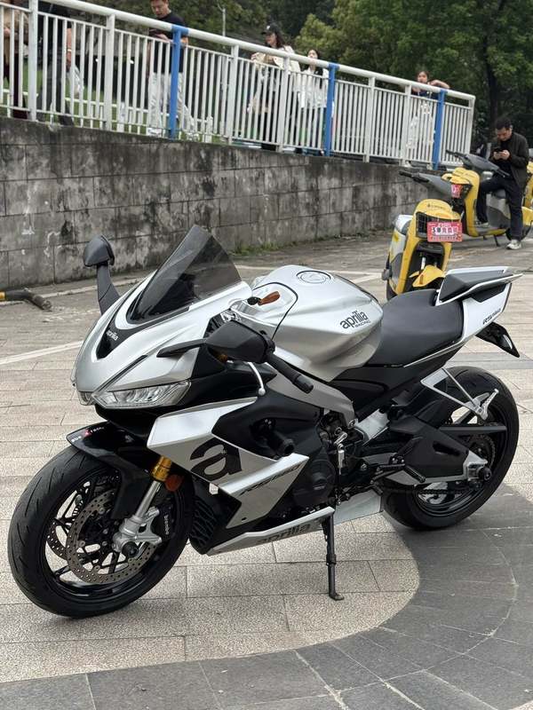 二手阿普利亚RS 660 