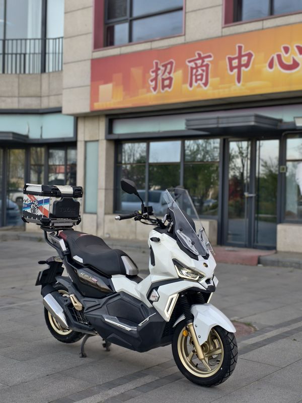 二手三阳哈士奇 Husky ADV150